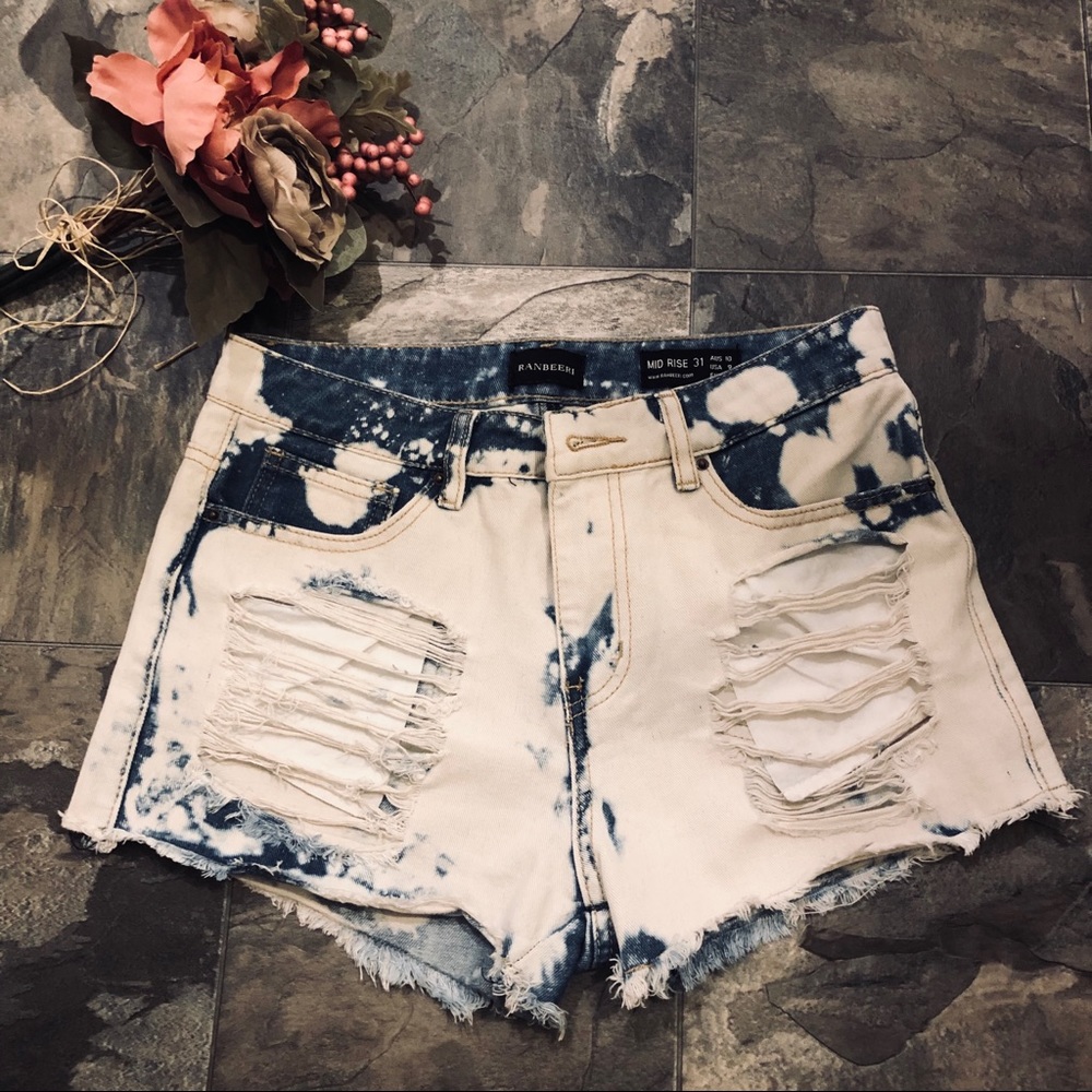 Ranbeeri Distressed Shorts Mid Rise 31